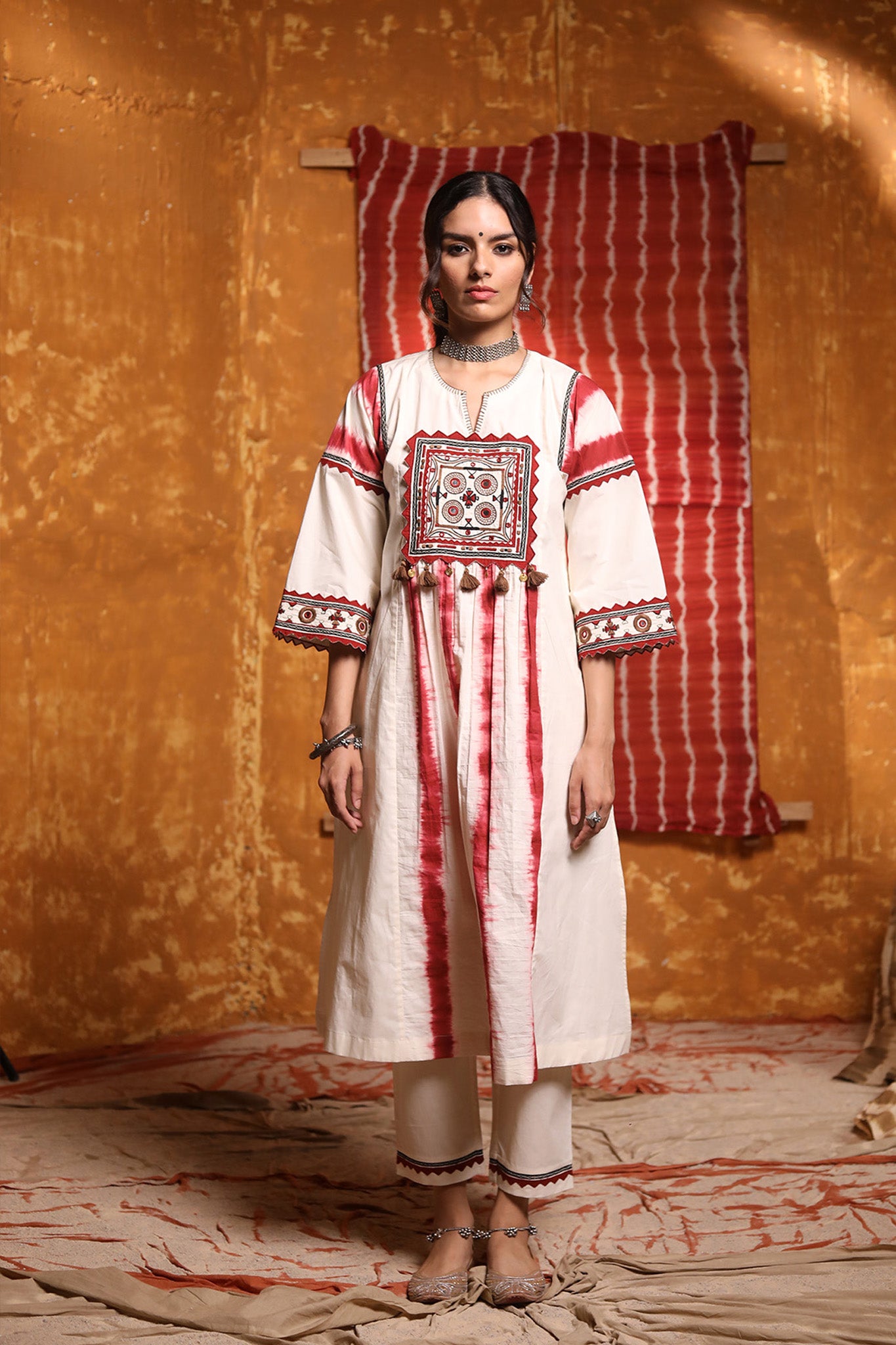 Ivory Tie Dye Patch Kurta With Pant