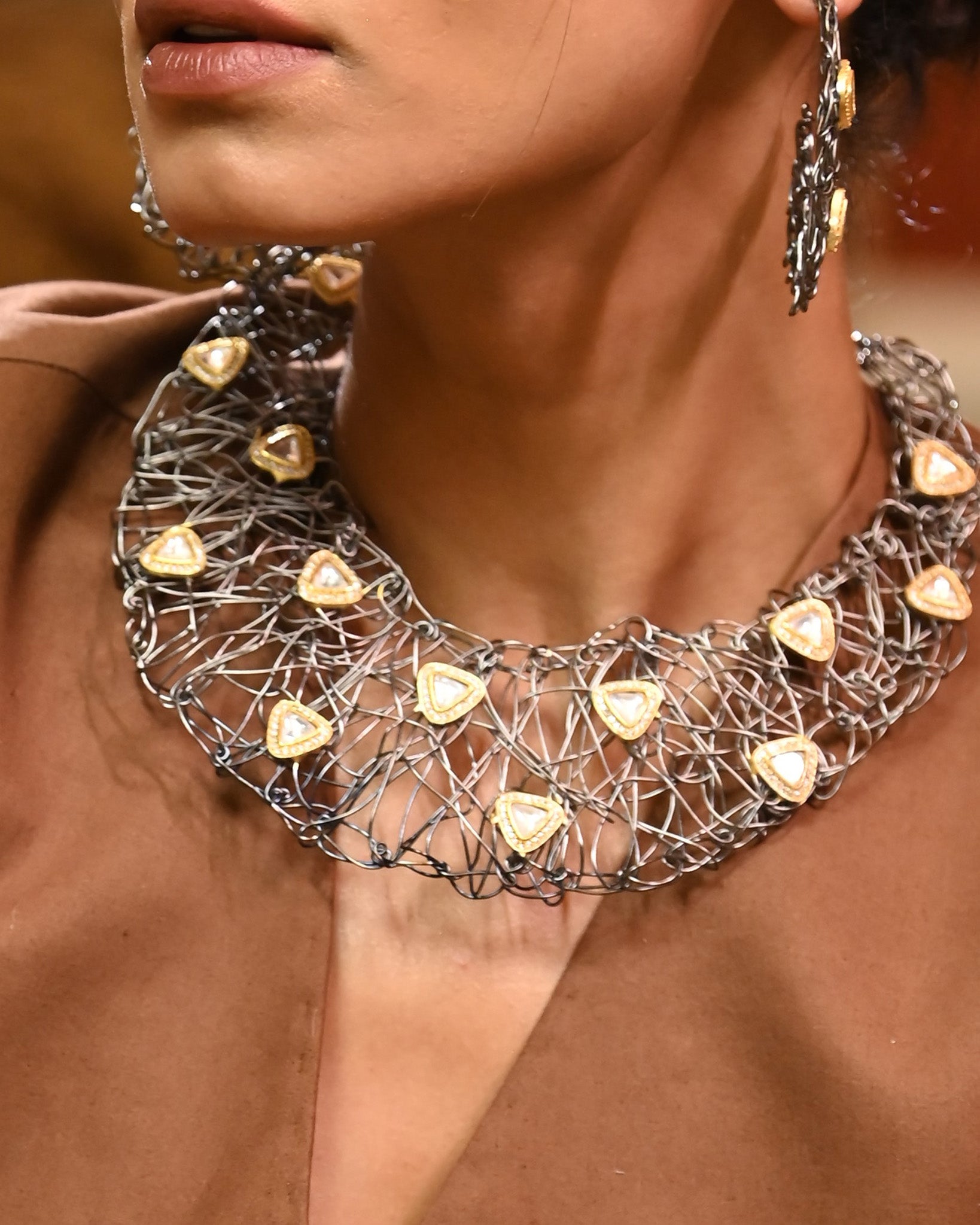 Radiant Mesh Kundan Neckpiece