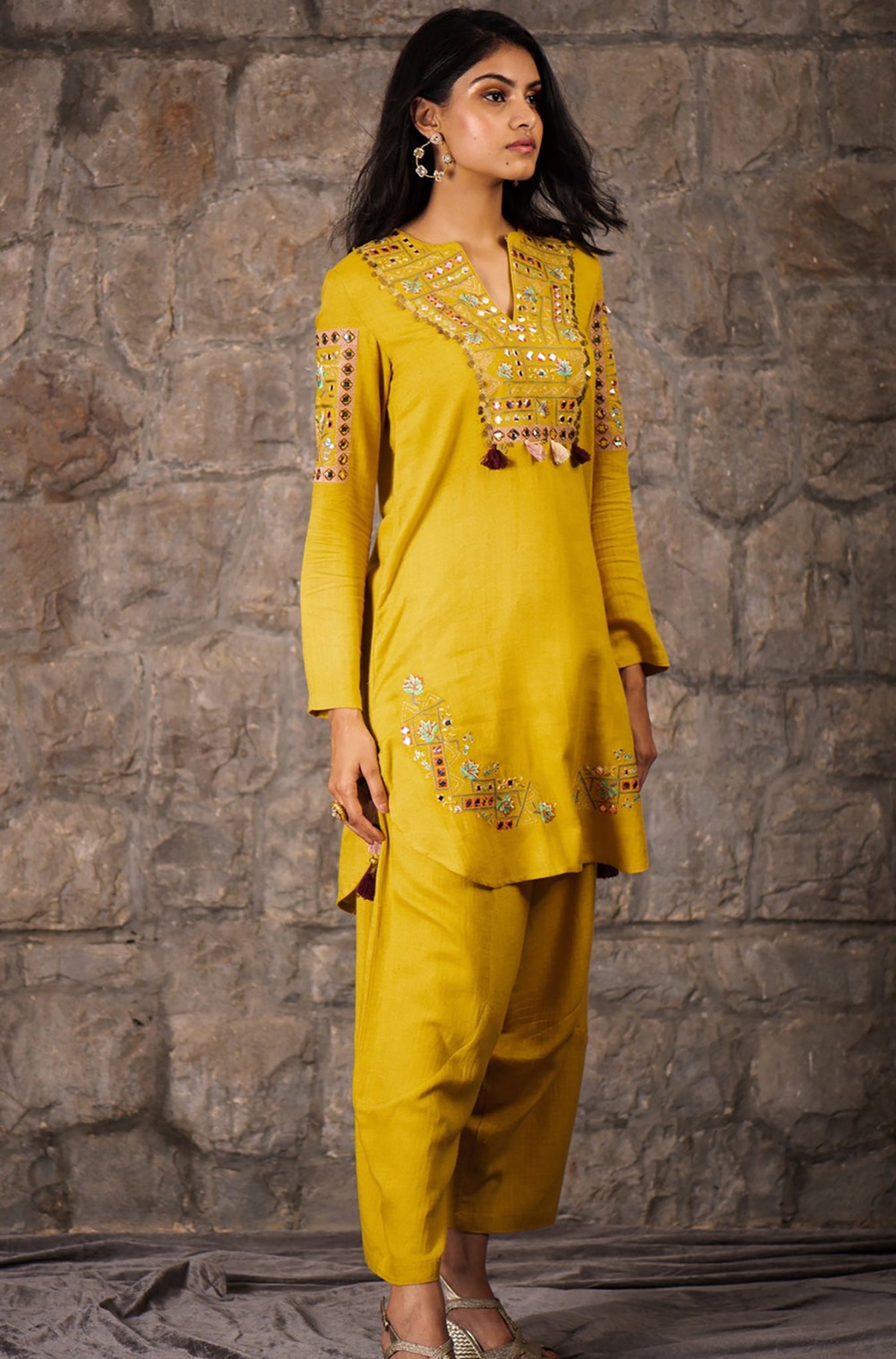 Kashmiri Kurta Set